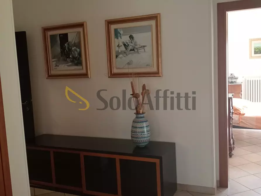 Immagine 19 di Quadrilocale in affitto  a Falconara Marittima