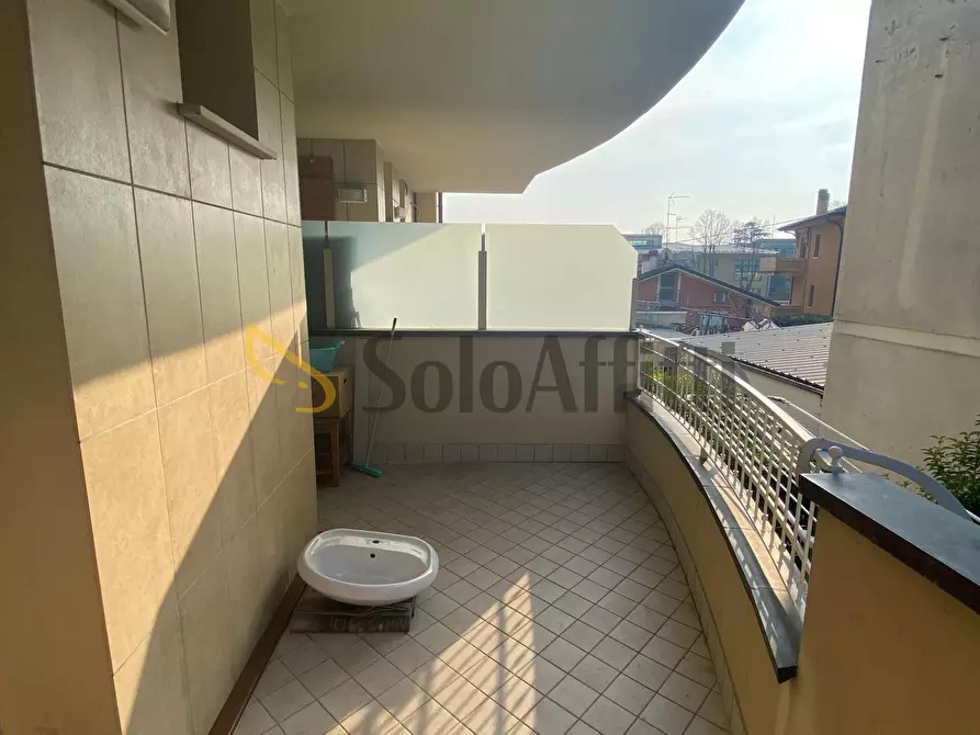 Immagine 13 di Bilocale in affitto  in Via Tavoleto 57 a San Clemente