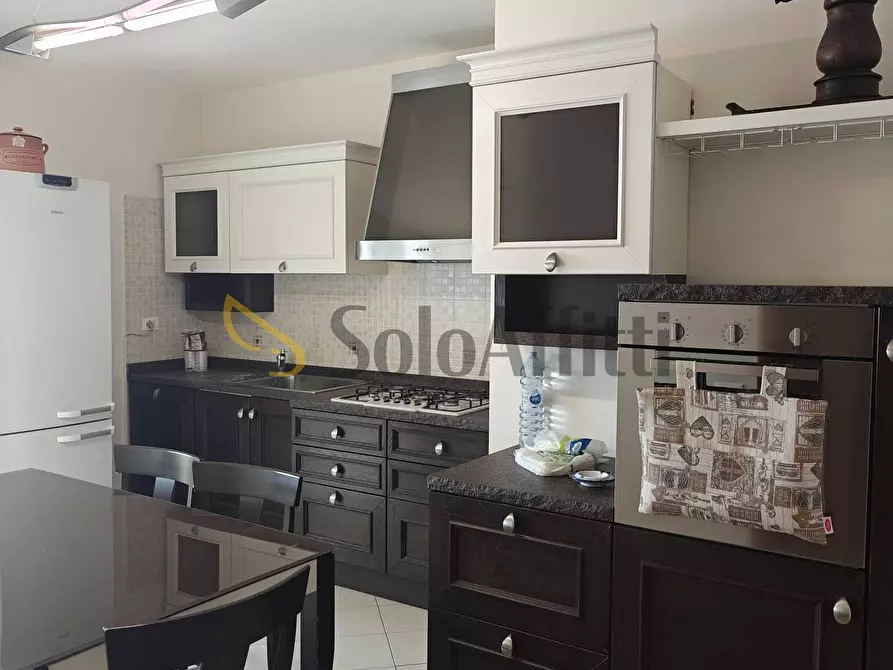 Immagine 5 di Trilocale in affitto  a Catania