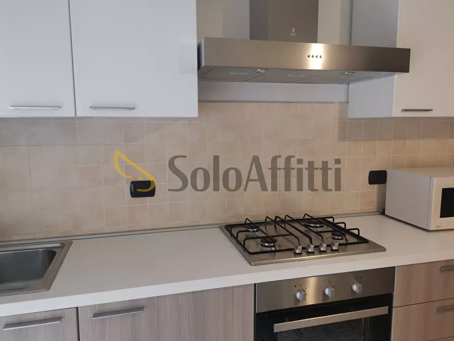 Immagine 25 di Bilocale in affitto  in Via Bainsizza 87 a Caronno Pertusella