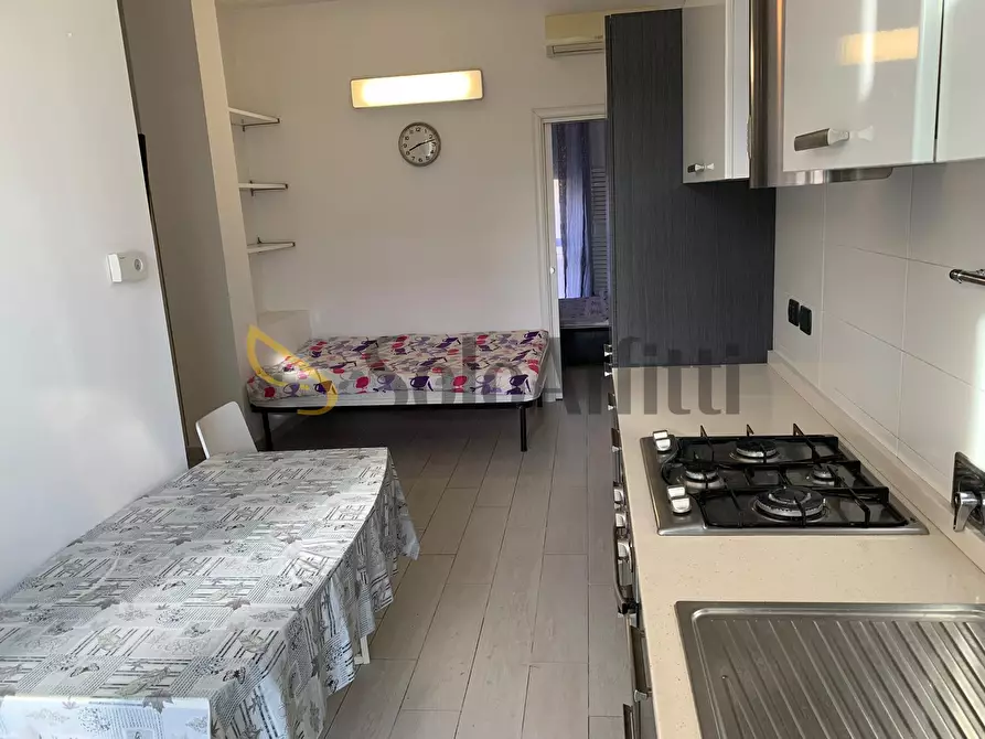 Immagine 9 di Bilocale in affitto  in Via Crescentino 30 a Torino