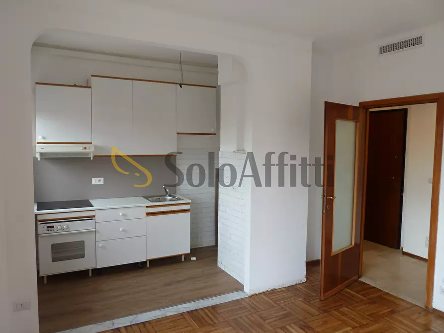 Immagine 3 di Trilocale in affitto  in Via Zeffiro Massa 289 a San Remo