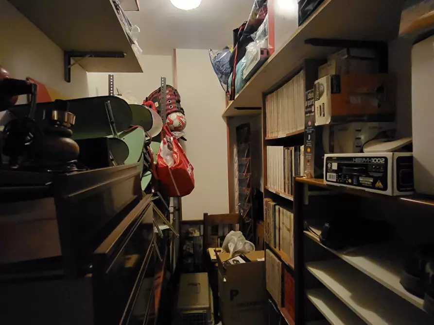 Immagine 11 di Pentalocale in vendita  in Via Domenico Pedretti 9 a Parma