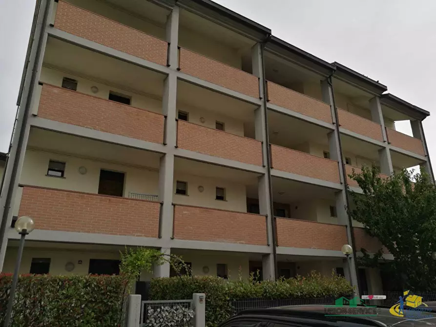 Immagine 2 di Bilocale in vendita  in Strada Cartiera 12 a Parma