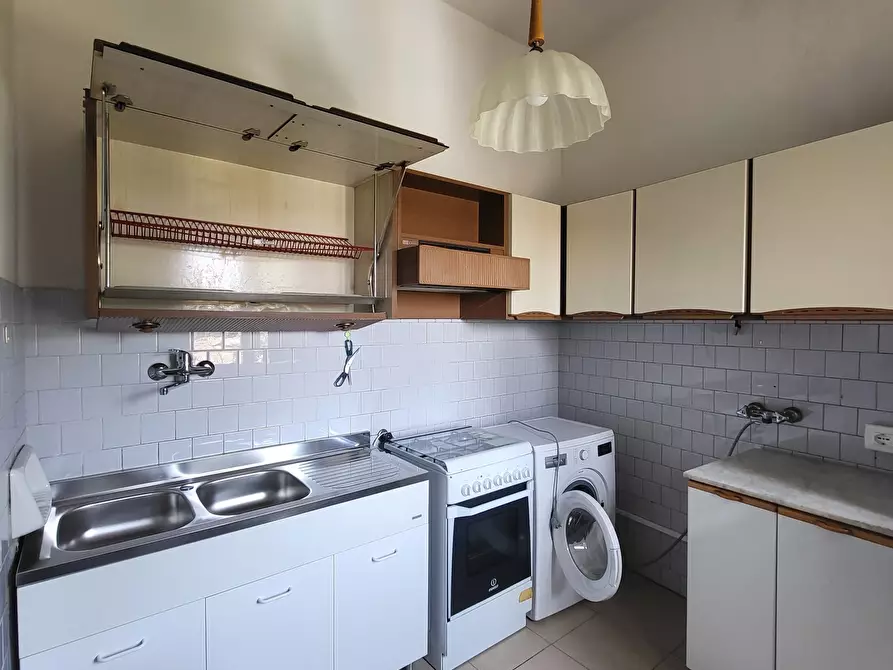 Immagine 10 di Pentalocale in affitto  in Strada Aurelio Saffi 14 a Parma