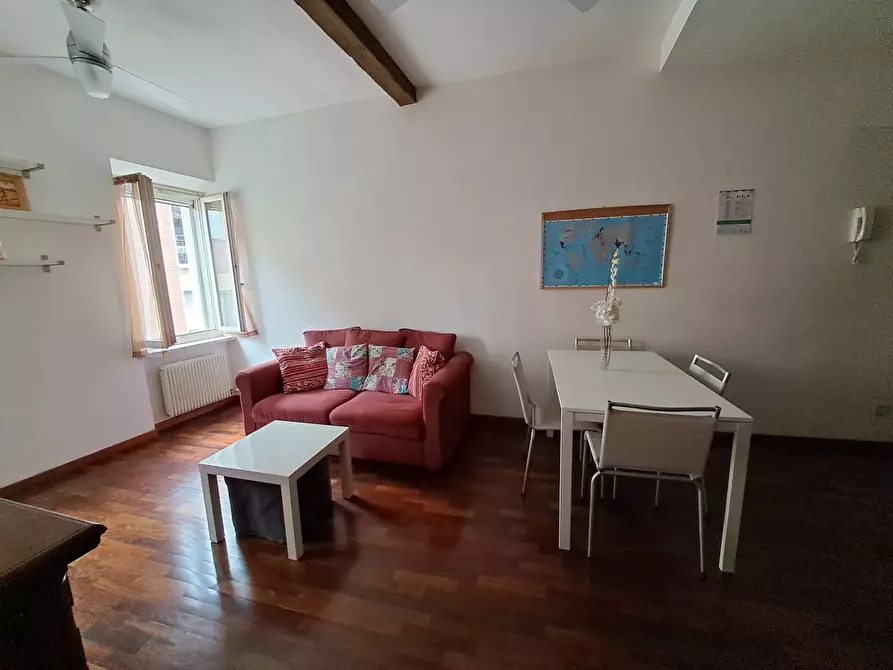 Immagine 12 di Bilocale in vendita  in Borgo Guazzo a Parma