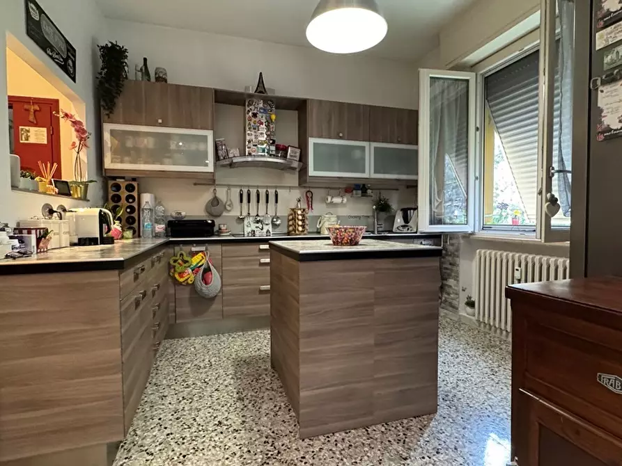 Immagine 1 di Trilocale in vendita  in Via Giacomo Leopardi a Collecchio