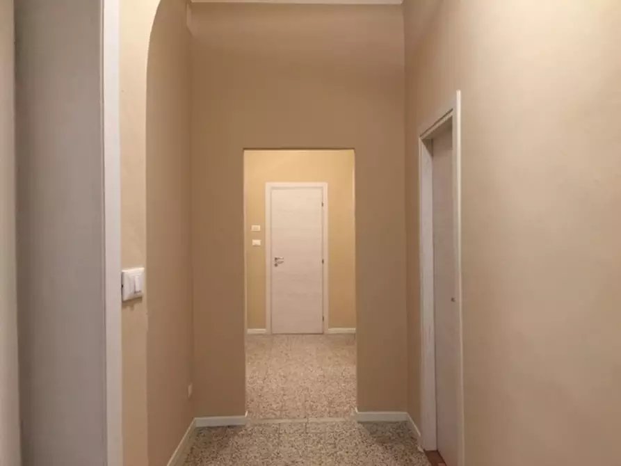 Immagine 4 di Pentalocale in affitto  in Strada G. Garibaldi 63 a Parma