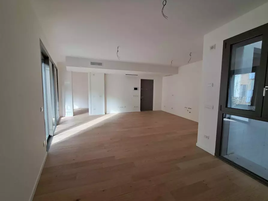 Immagine 11 di Trilocale in vendita  in Borgo delle Grazie 3 a Parma