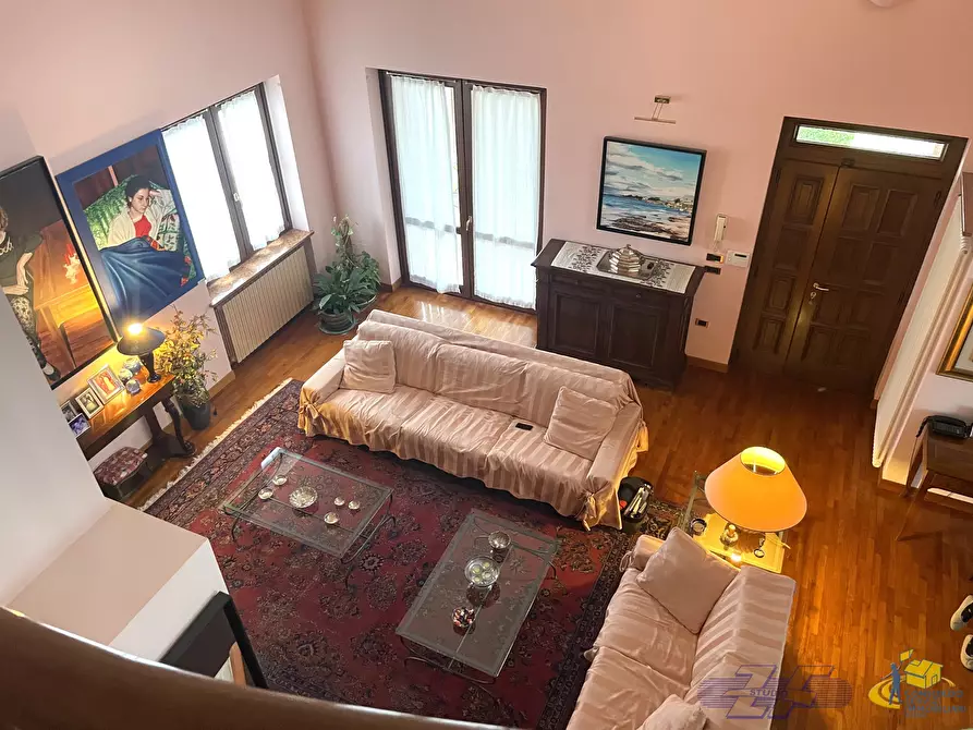 Immagine 9 di Villa in vendita  in Via Fontana Anna a Traversetolo