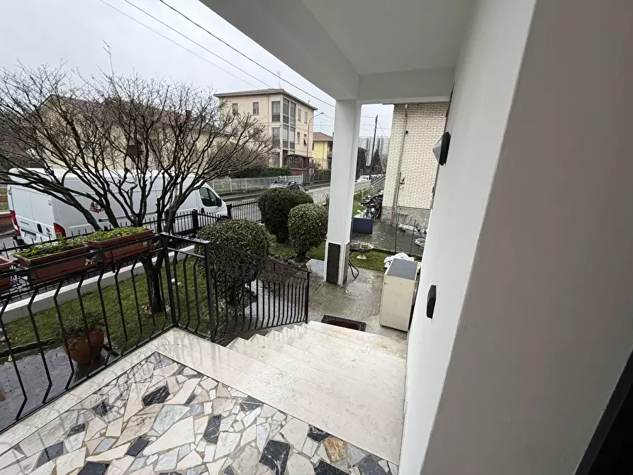 Immagine 51 di Trilocale in vendita  in Via Torino a Collecchio