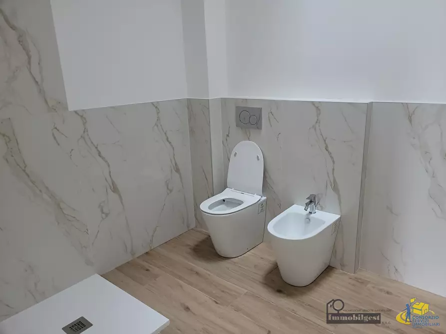 Immagine 19 di Bilocale in vendita  in Strada Manara 4 a Parma