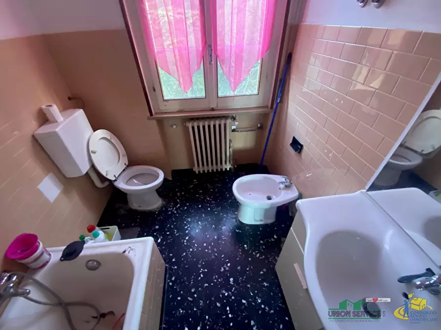 Immagine 13 di Bilocale in vendita  in Via Partigiani D'Italia 7 a Fornovo Di Taro