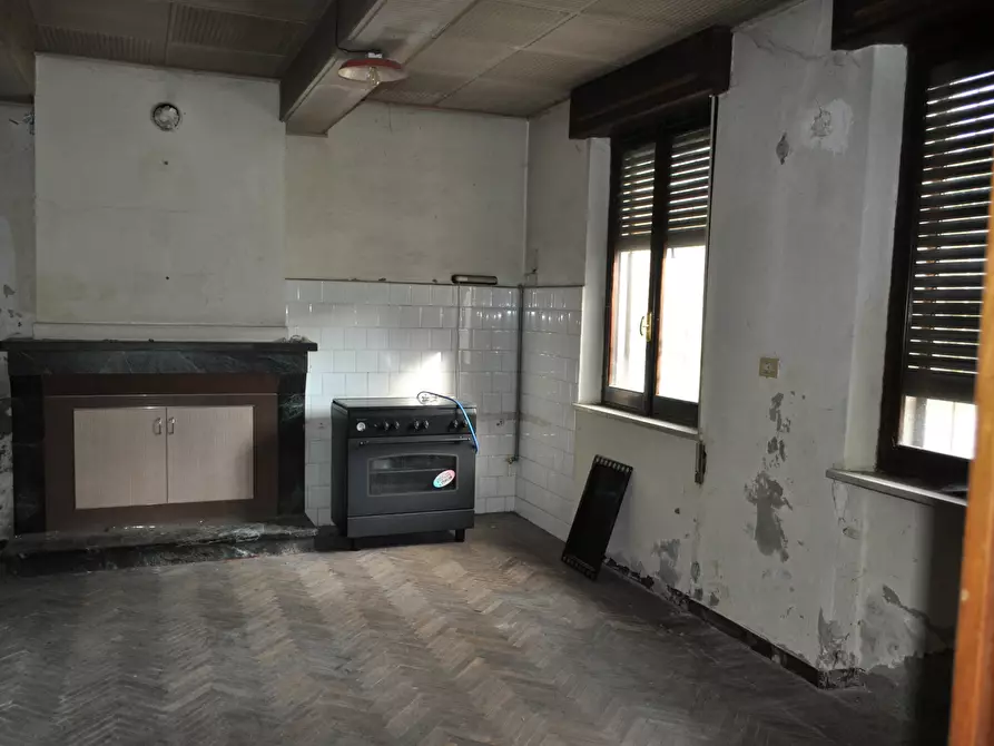 Immagine 2 di Rustico / casale in vendita  in San Quirico a Sissa Trecasali