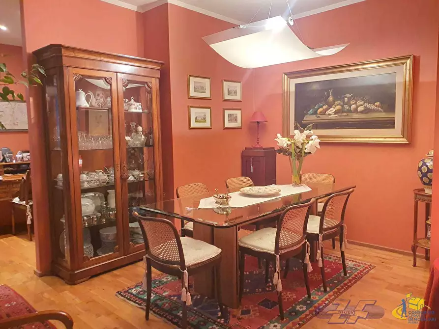 Immagine 7 di Trilocale in vendita  in Via Francesco Cassoli a Reggio Nell'emilia