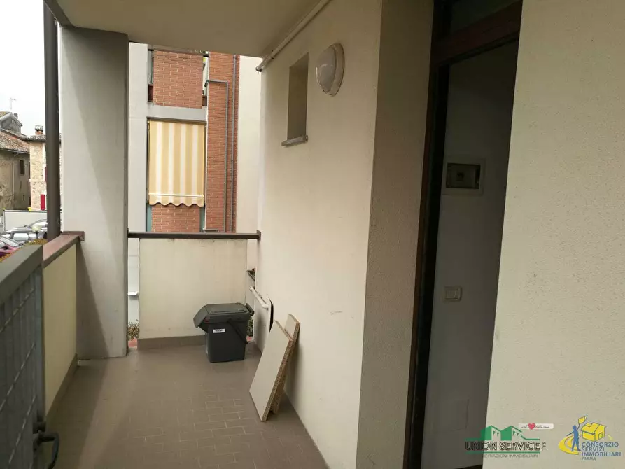 Immagine 14 di Bilocale in vendita  in Strada Cartiera 12 a Parma