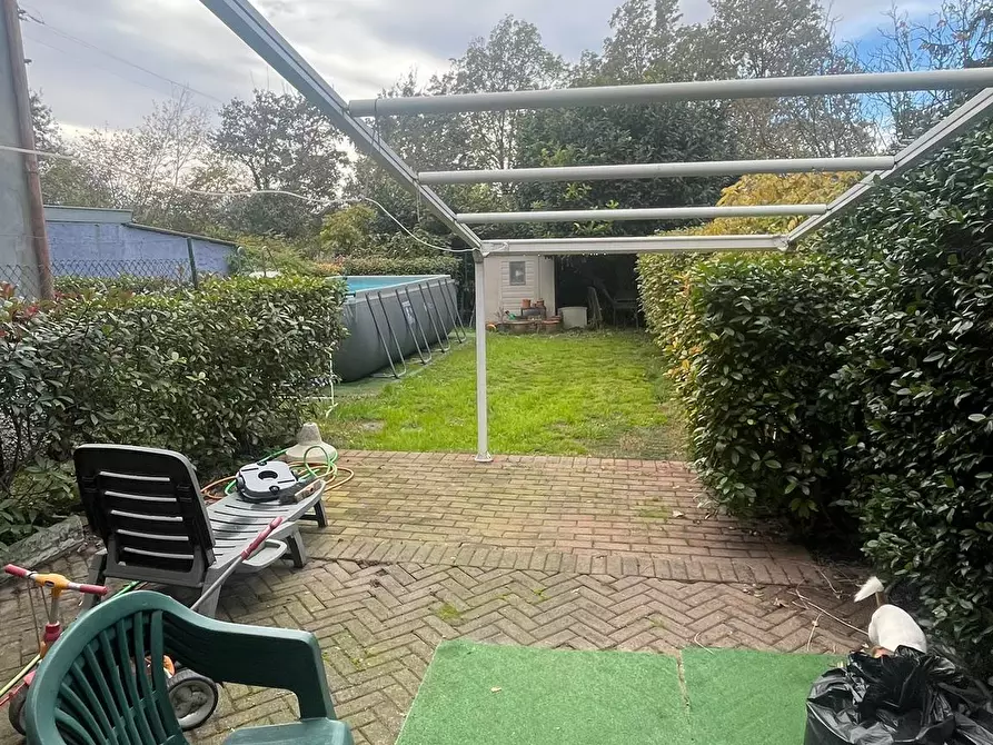 Immagine 9 di Trilocale in vendita  in Strada Argini Parma 323 a Parma