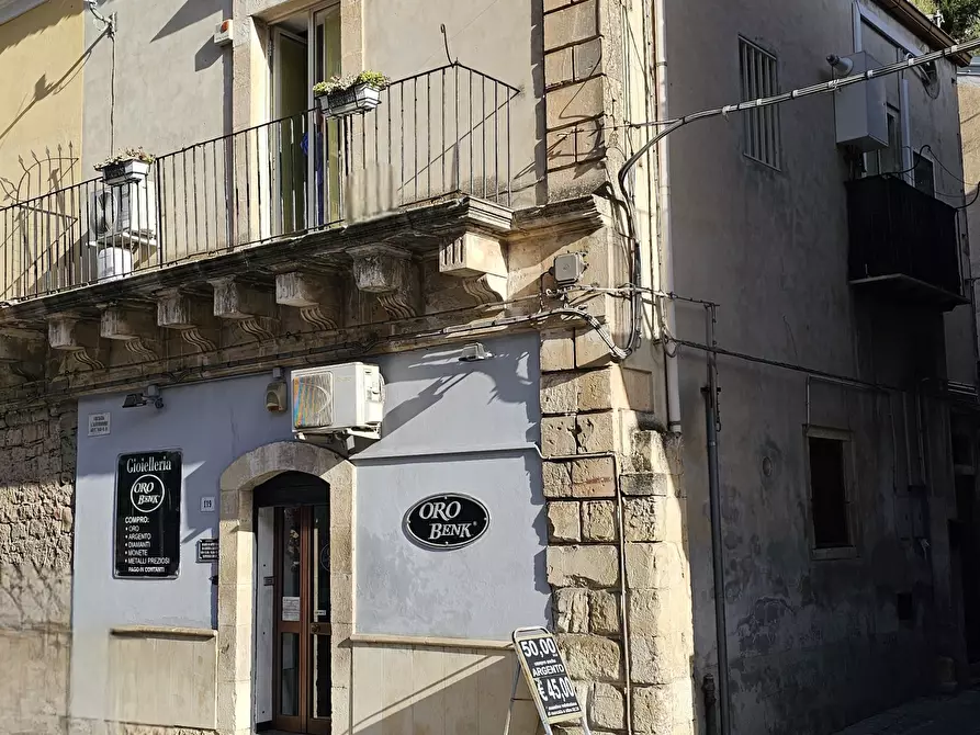 Immagine 4 di Casa indipendente in vendita  a Modica