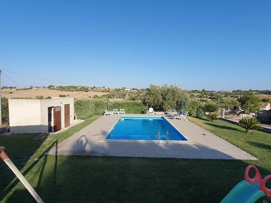 Immagine 27 di Villa in vendita  a Modica