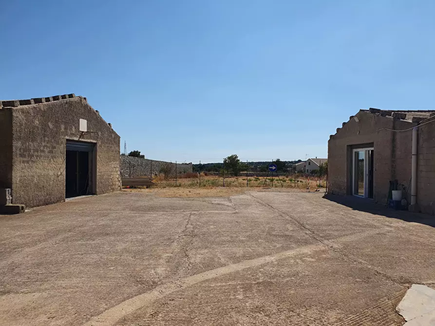 Immagine 31 di Villa in vendita  a Modica