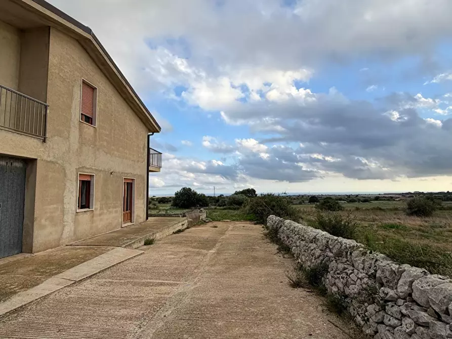 Immagine 17 di Villa in vendita  in SP45 5 a Modica
