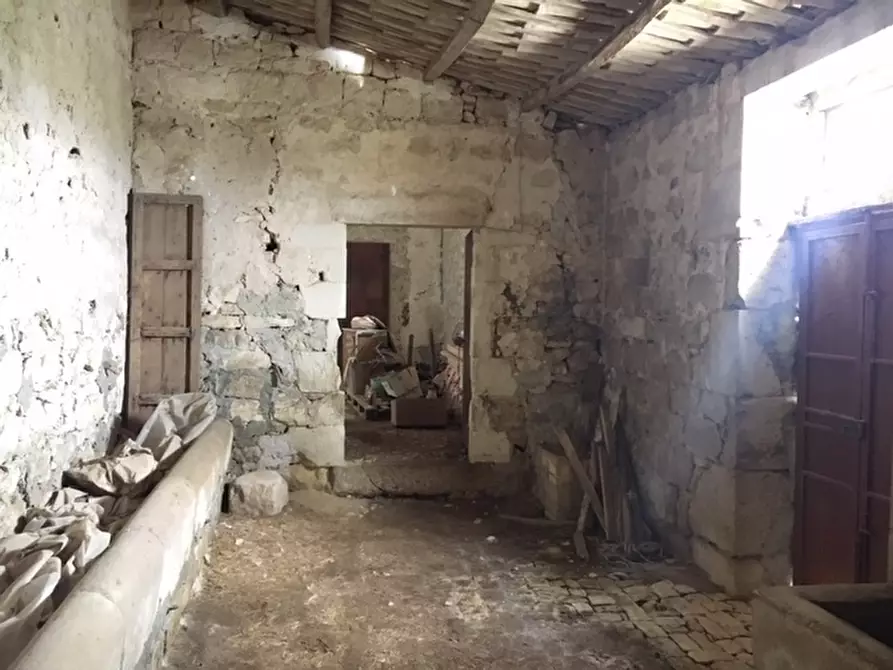 Immagine 25 di Rustico / casale in vendita  a Modica