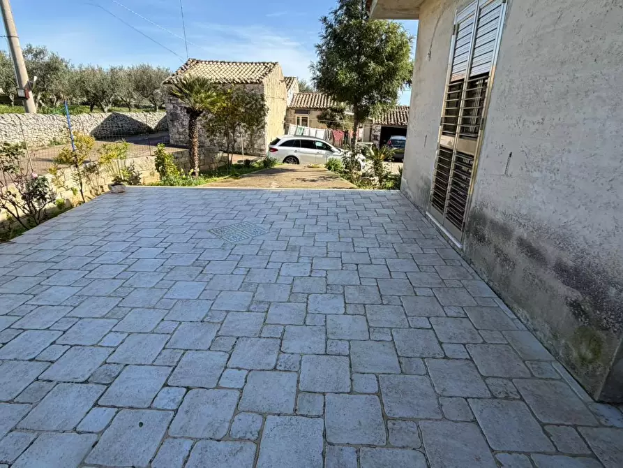Immagine 10 di Villa in vendita  in Via Vanella 91 a Modica