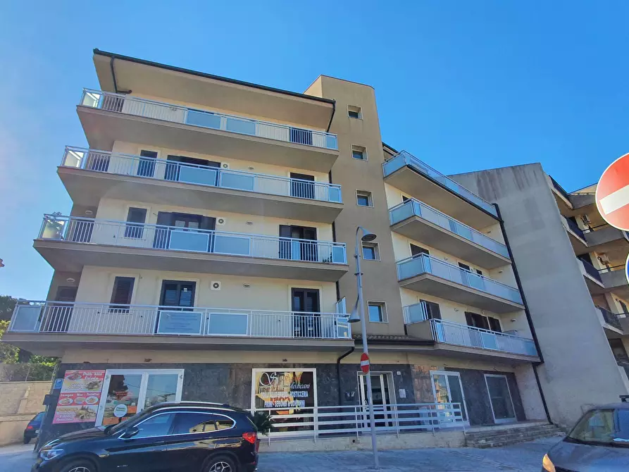 Immagine 1 di Appartamento in vendita  in Via Risorgimento 98 a Modica