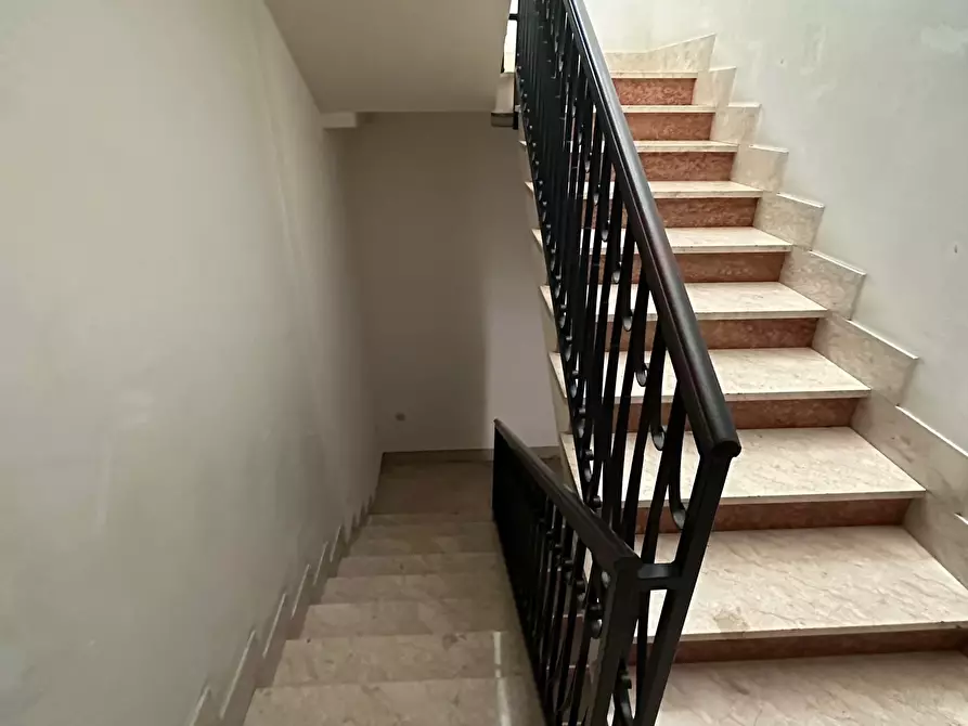 Immagine 4 di Appartamento in vendita  in VIA CARLO PAPA 26 a Modica