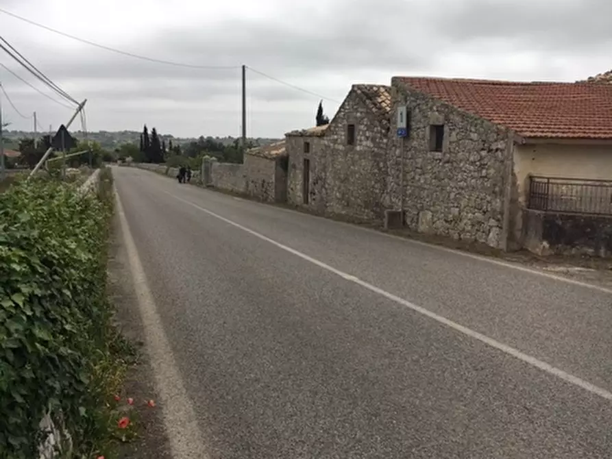 Immagine 9 di Rustico / casale in vendita  a Modica