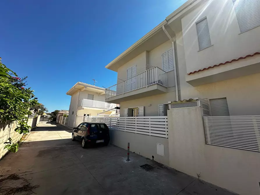Immagine 27 di Stanza singola in affitto  in Via Lipari 212 a Modica