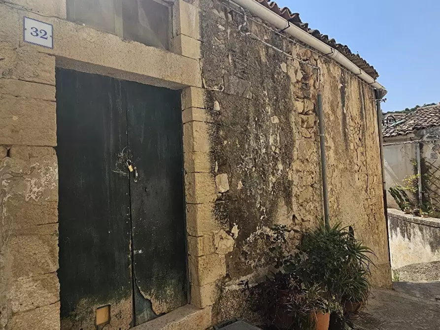 Immagine 2 di Casa indipendente in vendita  in Via Scribano 32 a Modica