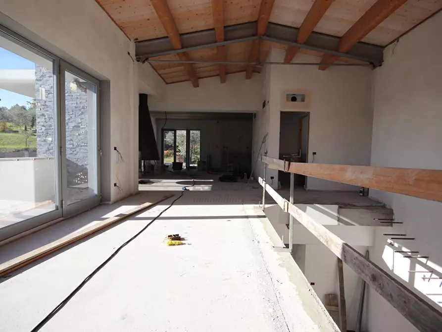 Immagine 10 di Villa in vendita  in Via delle Vitialle 13 a Capannori