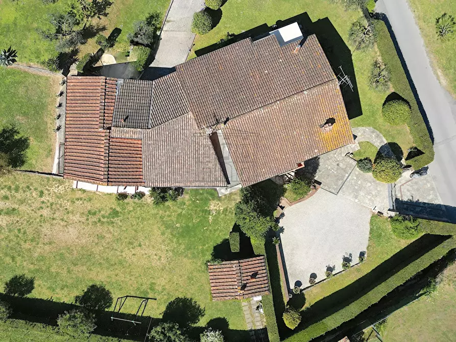 Immagine 7 di Villa in vendita  in Via Comunale Campolungo 51 a Lucca