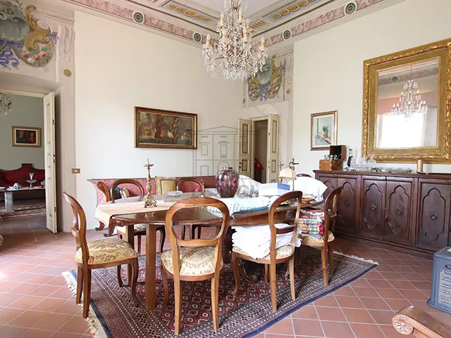 Immagine 18 di Villa in vendita  in Via dei Gambarini a Lucca