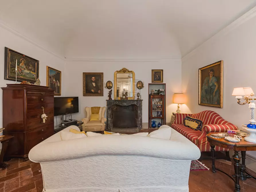 Immagine 11 di Villa in vendita  in Via Valle 18 a Santa Maria A Monte