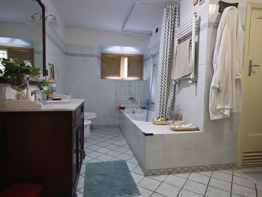Immagine 25 di Villa in vendita  in Viale San Concordio 483 a Lucca