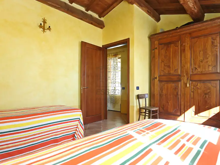 Immagine 4 di Rustico / casale in vendita  in Via di Mutigliano a Lucca