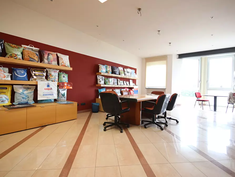 Immagine 23 di Capannone industriale in vendita  in Via dei Bocchi 201 a Capannori