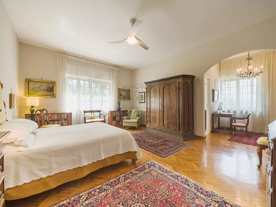 Immagine 26 di Villa in vendita  in Via dei Poveri Vecchi 749 a Lucca