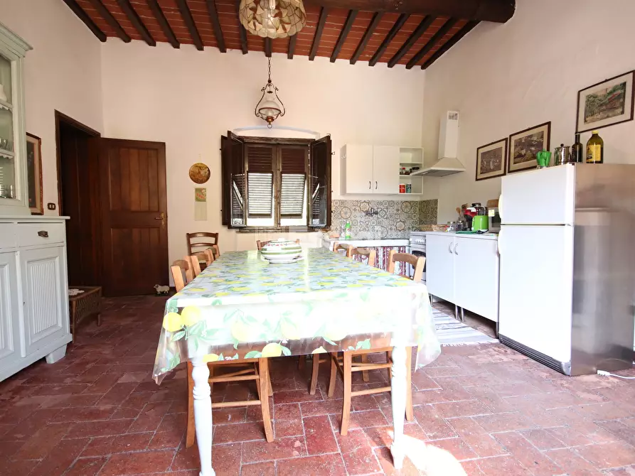 Immagine 7 di Rustico / casale in vendita  in Valpromaro a Massarosa