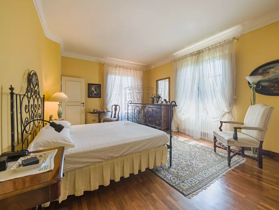 Immagine 23 di Villa in vendita  in Via di santa alessio 168 a Lucca