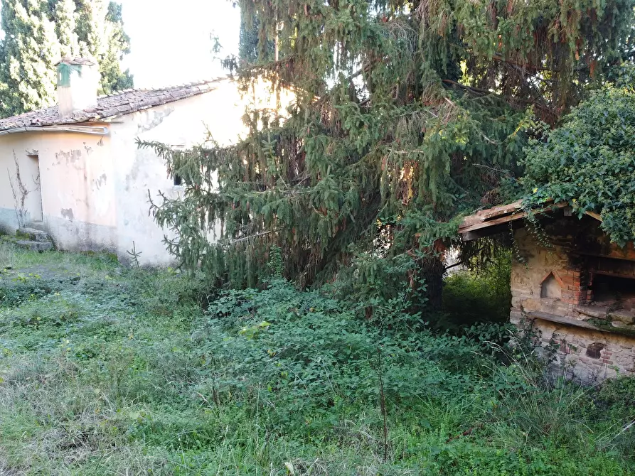 Immagine 26 di Rustico / casale in vendita  in traversa II 77 a Lucca