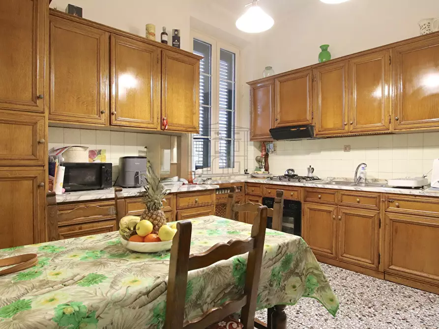 Immagine 9 di Casa bifamiliare in vendita  in Via della Santissima Annunziata 531 a Lucca