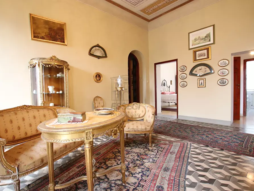 Immagine 62 di Villa in vendita  in via di montecatino a Lucca