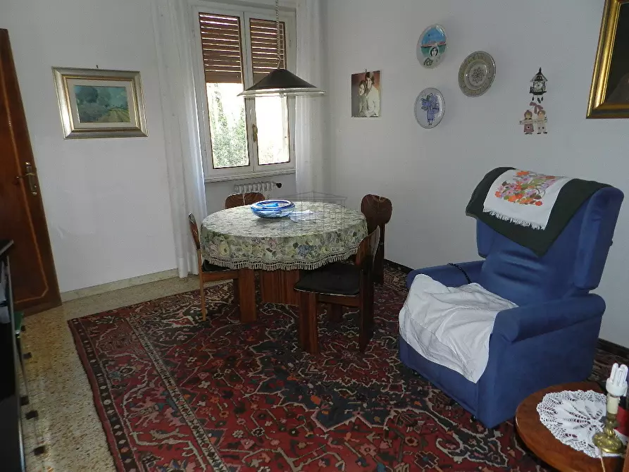 Immagine 6 di Villa in vendita  a Lucca