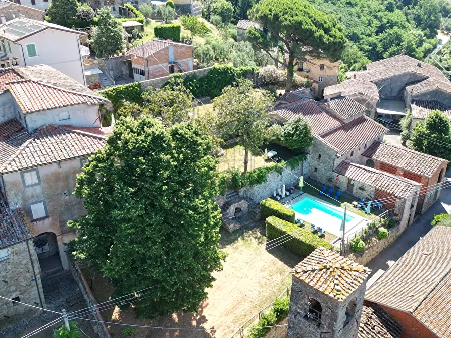 Immagine 10 di Rustico / casale in vendita  in Via di matraia a Lucca