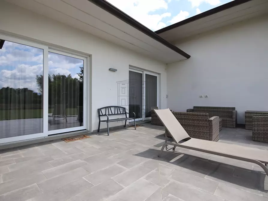 Immagine 37 di Villa in vendita  in Viale Prete a Capannori