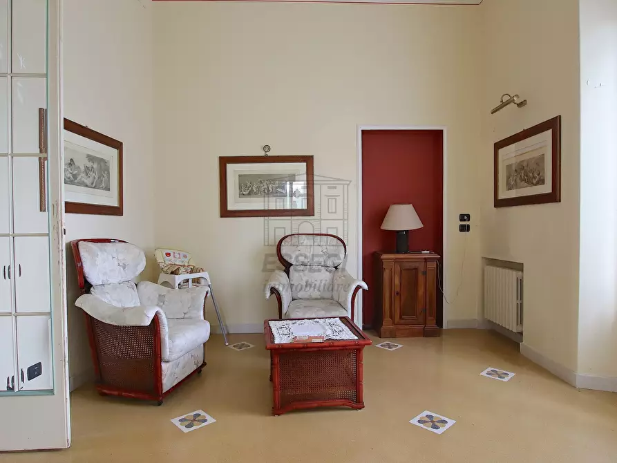 Immagine 12 di Villa in vendita  in traversa i 248 a Lucca