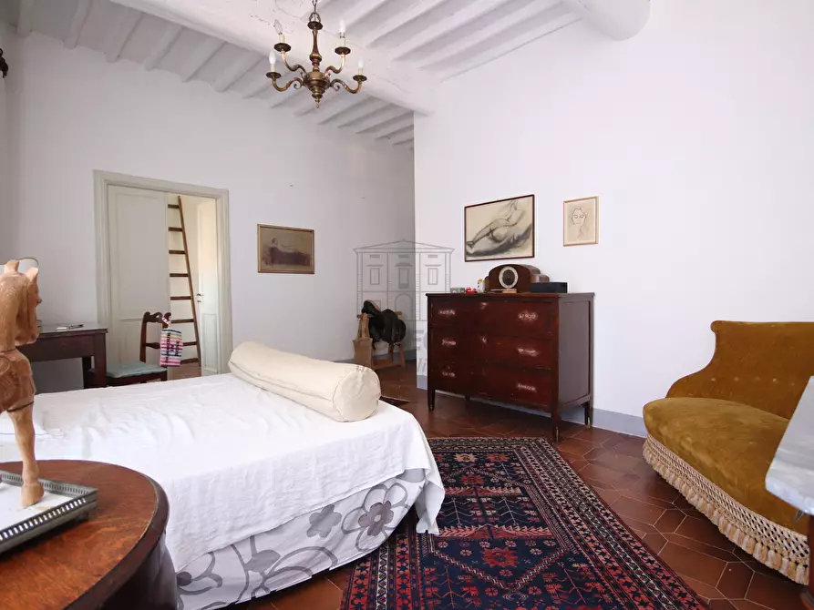 Immagine 15 di Rustico / casale in vendita  in via della chiesa di Camigliano, Camigliano 1 a Lucca